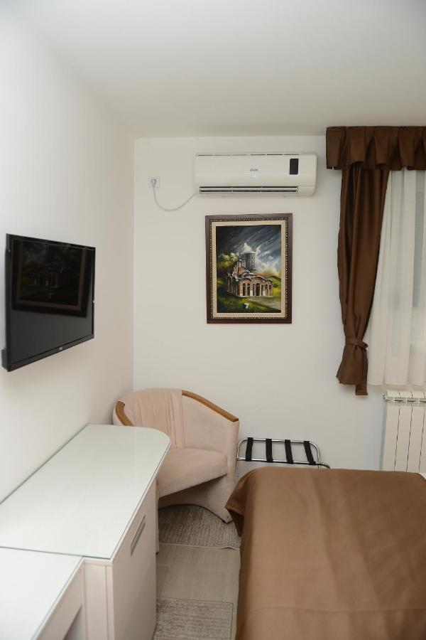 Hotel Sunce Kraljevo Buitenkant foto